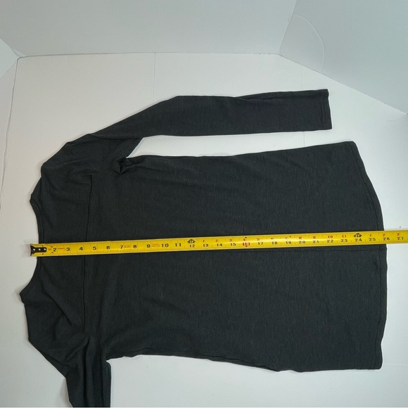 LULULEMON Women's Dark Gray Long Sleeve Loose Fit Top No Signs of Wear Size 4 - Picture 7 of 7